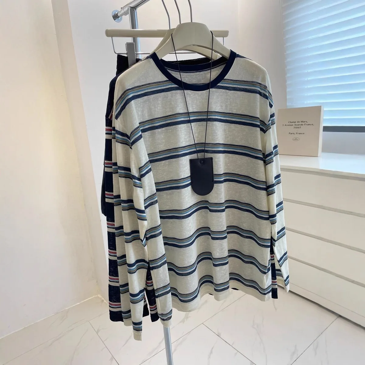 بلوزة نسائية طويلة الأكمام بتص - مراجعة Blouses وسعره